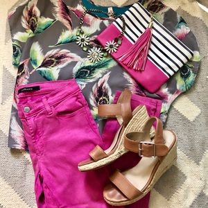 EUC J Brand Super Skinny 620 Magenta Jean Size 25